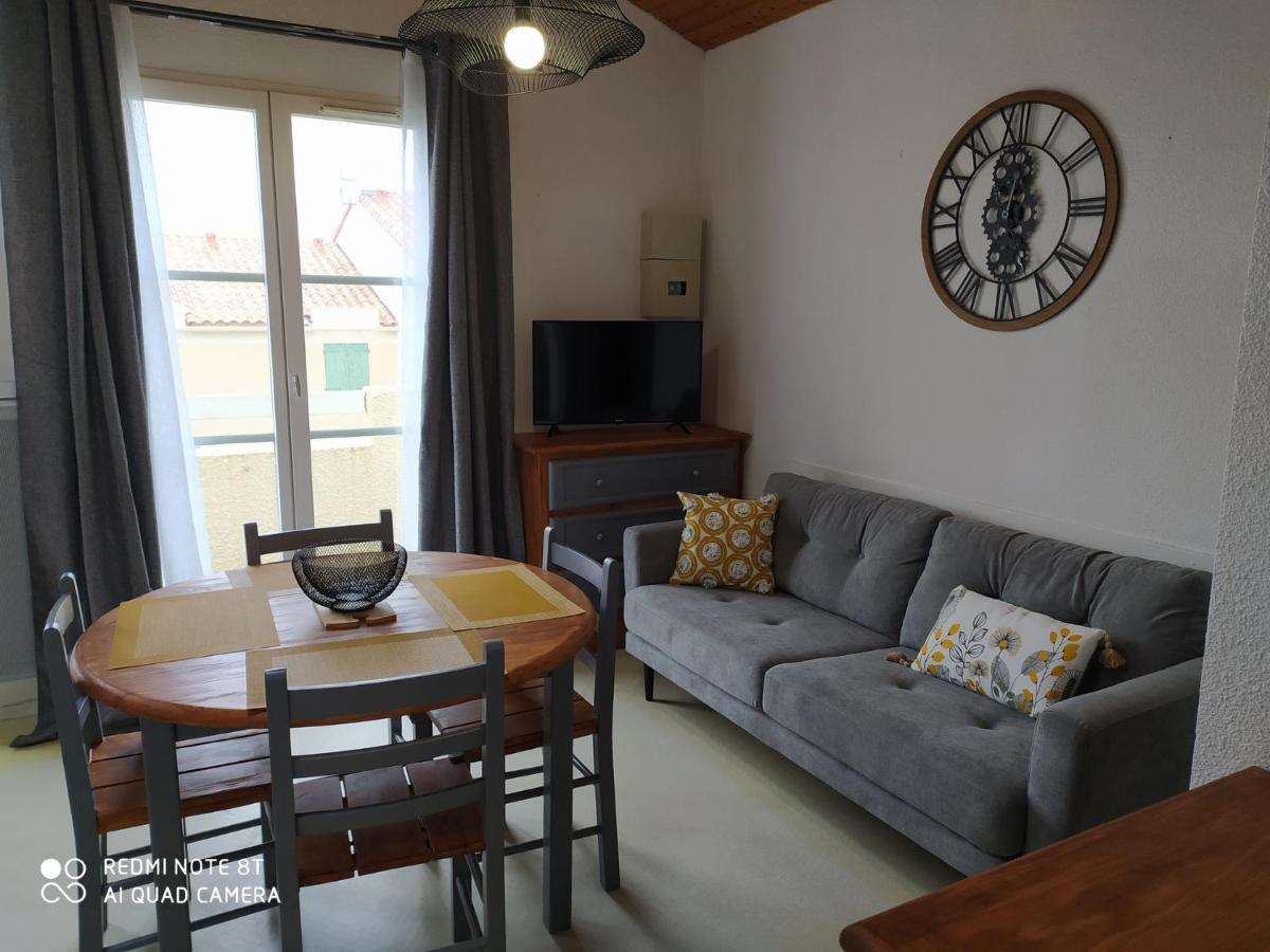 Logement 88 2-4 Personnes 500 M Plage Classe 2 Etoiles Dolus-d'Oleron Luaran gambar